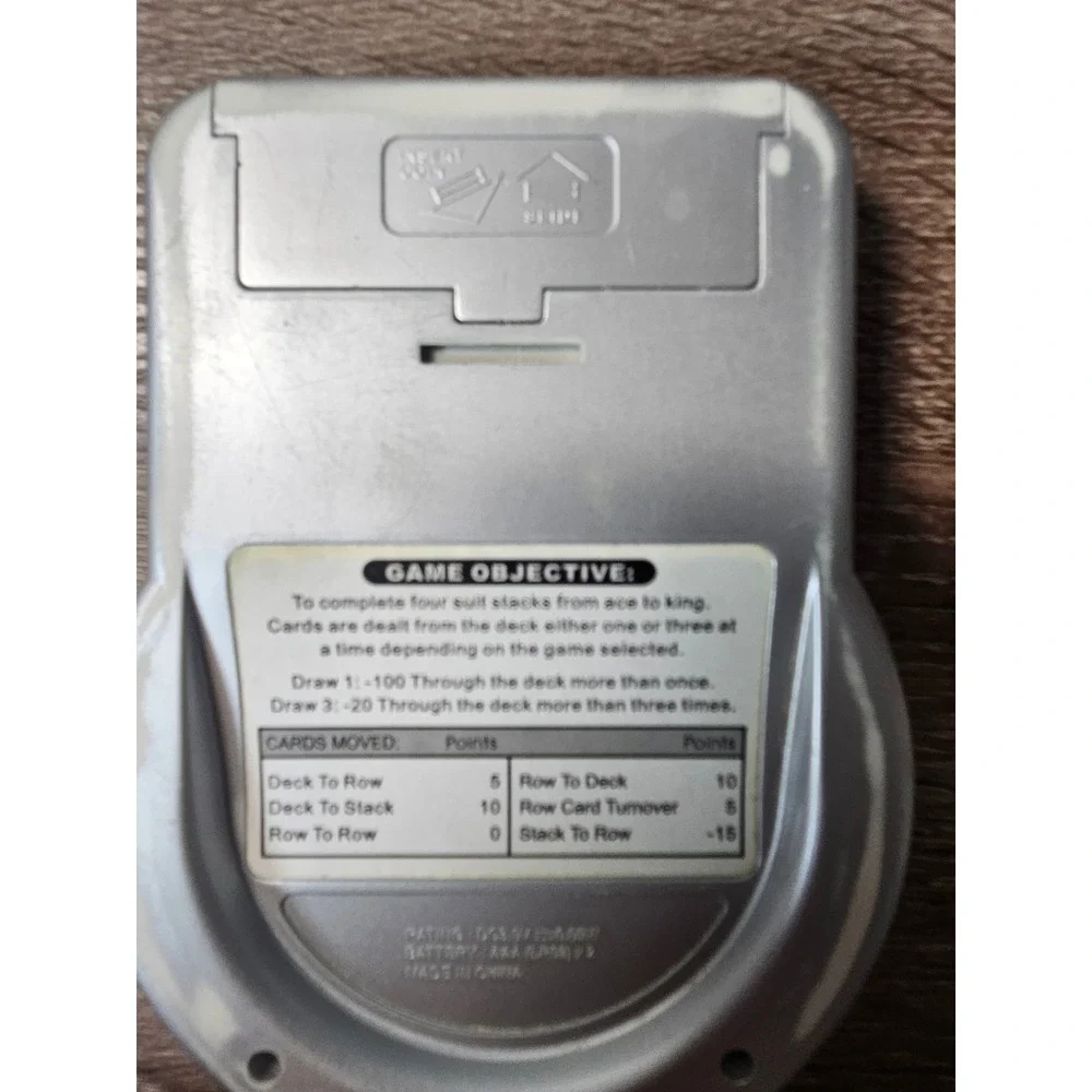 Handheld Electronic Solitaire Game Silver Portable‎ Retro LCD Travel Card Game